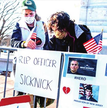 Deadly Mob Atacks Capitol
