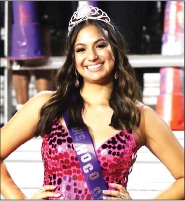 Dimmitt High School Homecoming Queen – Kriselle Ramirez (top photo). She was escorted onto the field by her parents. DHS Homecoming Queen’s Court: (front row, left to right) Kriselle Ramirez, Kennia Silva, Makayla Delgado, (back row) Rosalinda Comparan, Carla Medina, Beatriz Lozano, Marco Chavez (escort). The Flame King and Queen were Beatriz Lozano and Pablo Perez.