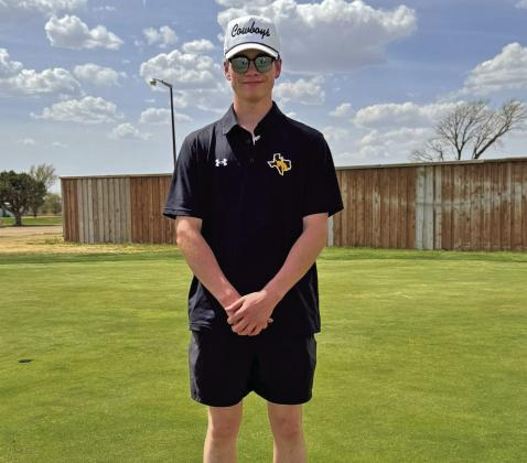 Rayce Cameron advanced individually to golf regionals