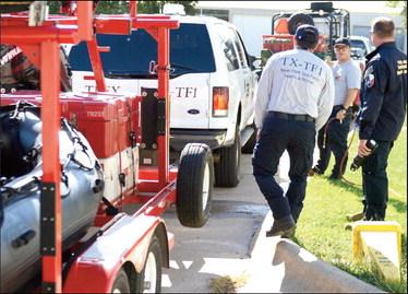 Abbott deploys Texas A&amp;M Task Force 1 to Florida