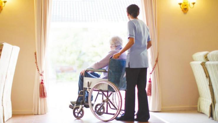 HHSC expands visitation to nursing facilities
