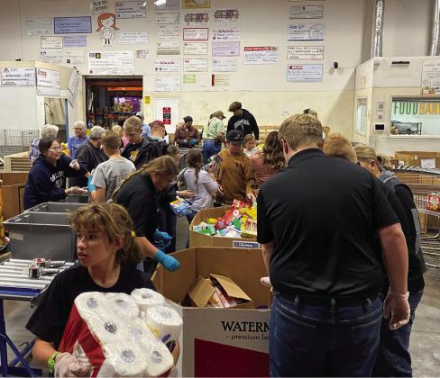 4-H LENDS A HELPING HAND