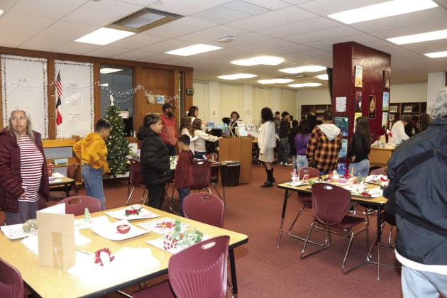 The community enjoyed the Tulia Junior High Art Show