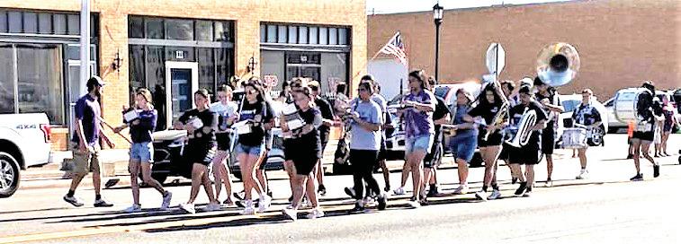 Harvest Day Parade – The DHS Marching Band brought some music to the parade.