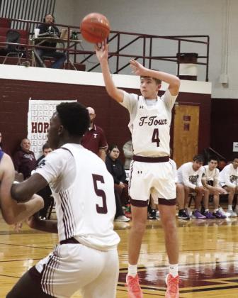 Gavin Mahannah shoots from the top of the key