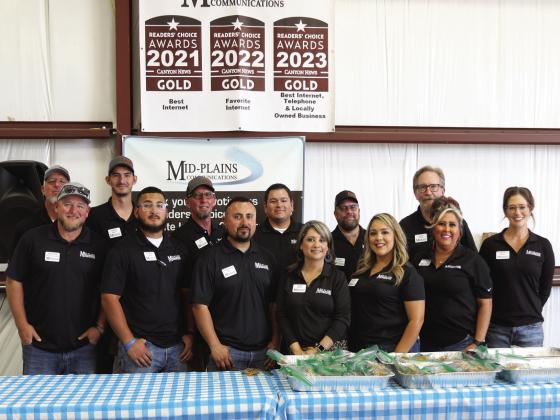 Mid-Plains employees served members during the coop appreciation luncheon