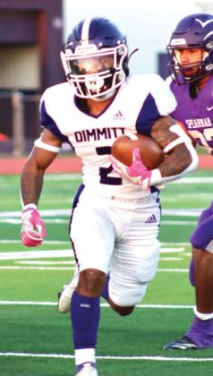 Bobcats running back Tony Salazar gaining yards during the Spearman game. (Dimmitt Sports Media)