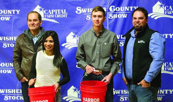 Senior Ag Mech Showmanship - 2nd - Mayci Del Toro, 1st - Kannon Flowers Courtesy Photo by Summer Davis Randol