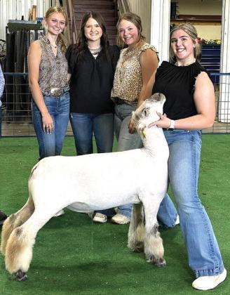 Winning the Senior Showmanship at the 15th annual Naz Lamb Jackpot was Molli Harris from Idalou FFA.