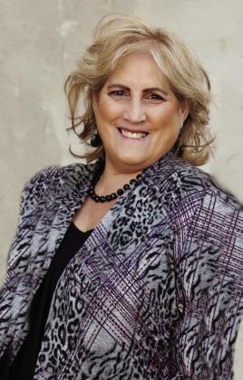 Leslie Freitas 1958-2025