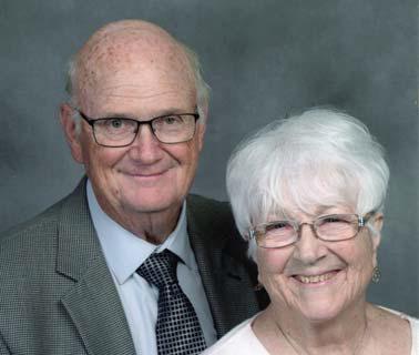 Maxwells celebrate 50 years of marriage