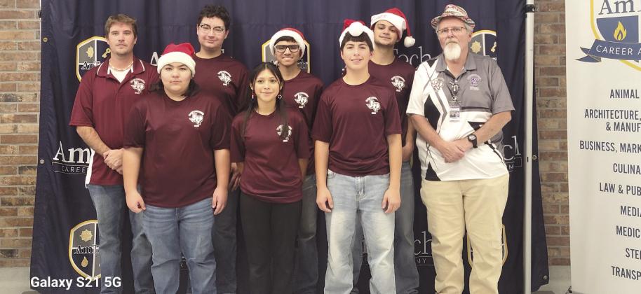 The Hart team is in 3rd place after going 2 and 3 in the meet. Pictured is (back row, from left) Mr. Fountain, Rito Rodriguez, Nick Chavez, Abram Chavez, Mr. Bell (front row, from left) Max Phillips, America Flores and Liam Marin.