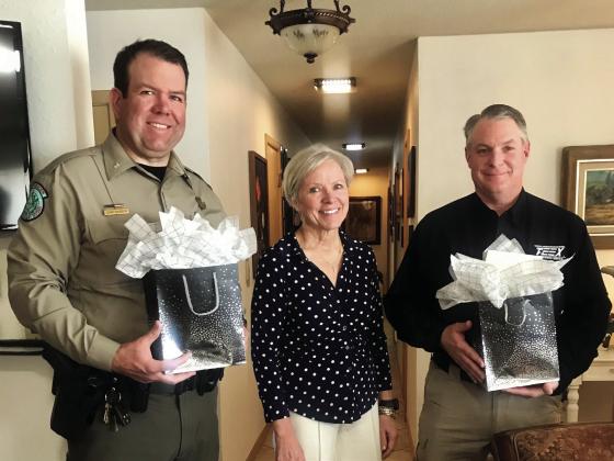 Progressive study club met in the home of Debbi Criswell. Chip Daigle, major with Texas Game Wardens, and retired game warden Clint Hunt shared with the club about their careers and territories and shared some of their experiences.