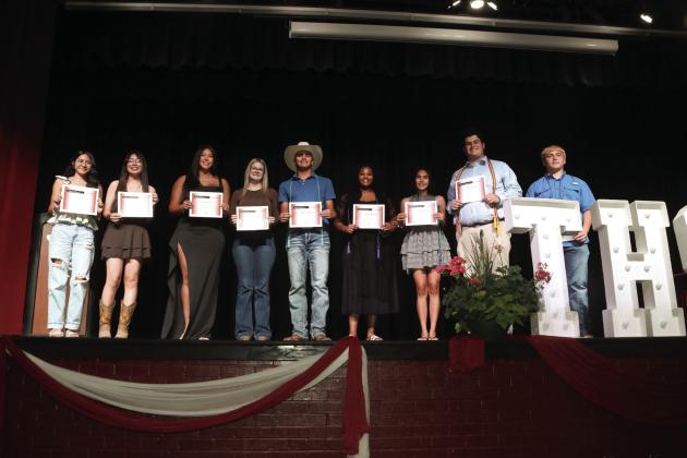 A-B Honor Roll: Seniors Diana Briones, Scarlett Chavez, Jazlynn Del Toro, Maddy Klein, Aiden Marquez, Nevaeh McCray, Izabella Rocha, Luke Moore, Zachary Trevino.