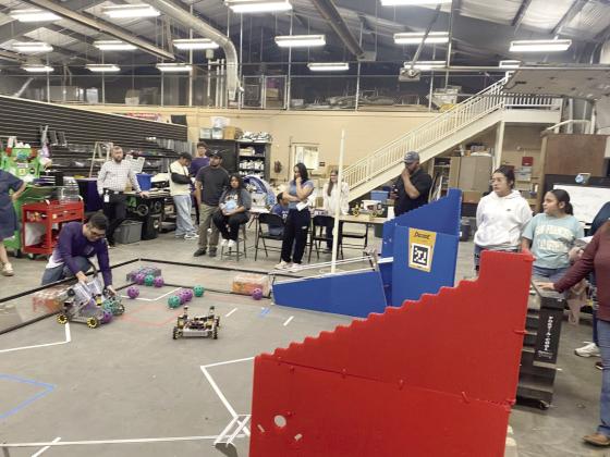 Dimmitt High School Robotics Hosts Parent Night