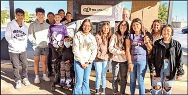 Students tour bank