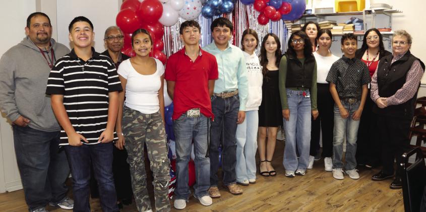 Tulia Junior High Student Council were the Veterans Lunch servers – Mr. Francisco Carmona, Nehemiah Castellon, Mrs. Yvonne Fifer, Audrey Castellon, Zackary Maestas, Elijah Lopez, Catherine Moore, Kloee Ramos, Layah Ward, Mrs. Dixie Johnson, Isa’Bella Cruz, Eli Hernandez, Mrs. Vanessa Dominguez, and Ms. Lynett Walker