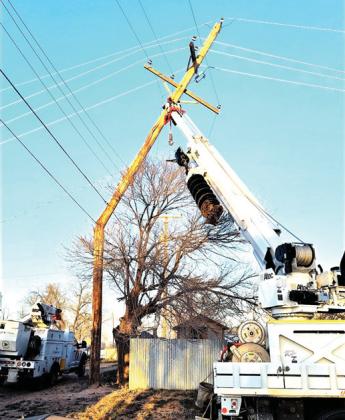 High wind, sand wreak havoc in Panhandle, South Plains