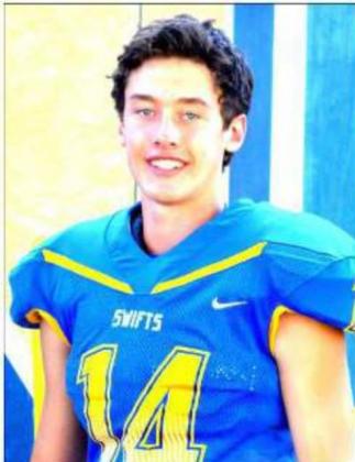 REceiving/Tackles Kaden Cleavinger