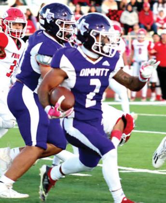 Bobcats Tony Salazar broke the 1,000-yard rushing mark adding another 232 yards on 30 carries and another touchdown against the Friona Chieftains. He started the game with 103 carries, 906 yards, and 14 touchdowns.