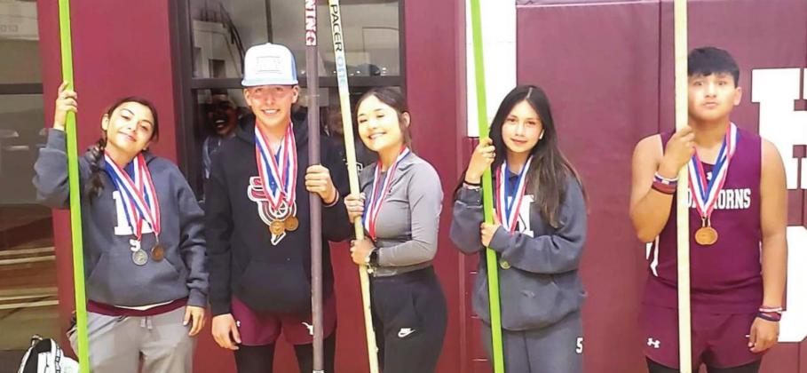 Ladyhorns pole vaulters took the top placings at the District meet with Priscilla Gagnard taking first, Lauren Valdez, second, and Roylynn Gonzalez, third, and Longhorns Noah Marin taking third and Braden Diaz, fourth.
