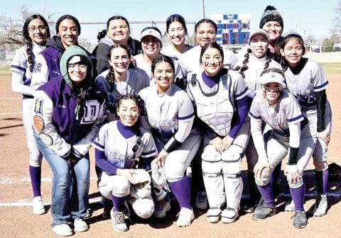 The Dimmitt Bobbies competed at the Hale Center Tournament and went 2-1 this past weekend. Stats unavailable.