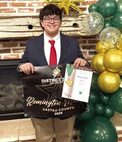 The District 2 68th Annual Gold Star Banquet was held Oct. 20. Congratulations to Castro County’s Remington Meador. He was one of the 23 honorees that night! Spencer Acker also served as one of the presenters as a part of D2 Council.