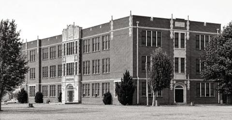 IN YOUNGER YEARS—This classic picture from the southeast corner of what was Hereford High School in 1926 and would in latter years become Stanton Junior High. On the east side, mid-building of the second floor, was the location of Carolyn Waters’ History classroom during the Stanton Junior High years.