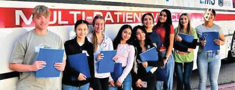 DHS Junior Health Science students attended the Healthcare Expo at UMC*Lubbock. UMC’s education departments provide handson activities for various specialties such as radiology, respiratory, ultrasound, operating room, pharmacy, transportation, first respondersaerocare, and the ambus.