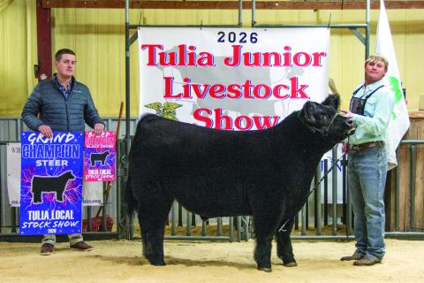 Grand Champion Steer - Riley Nolen Champion Senior Steer Showmanship - Riley Nolen