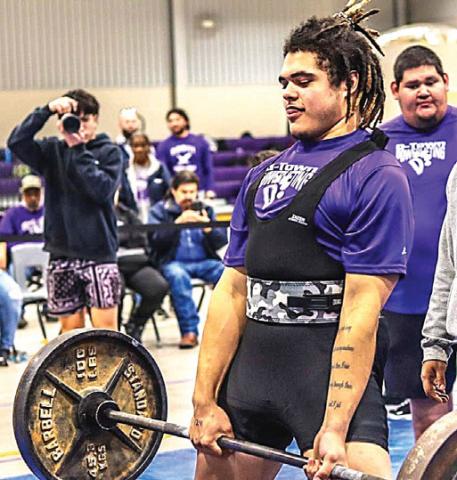 DHS powerlifter Ga’Quorie Chatham won weight class 242 at the Dimmitt Powerlifting Meet. (Dimmitt Sports Media/DHS)