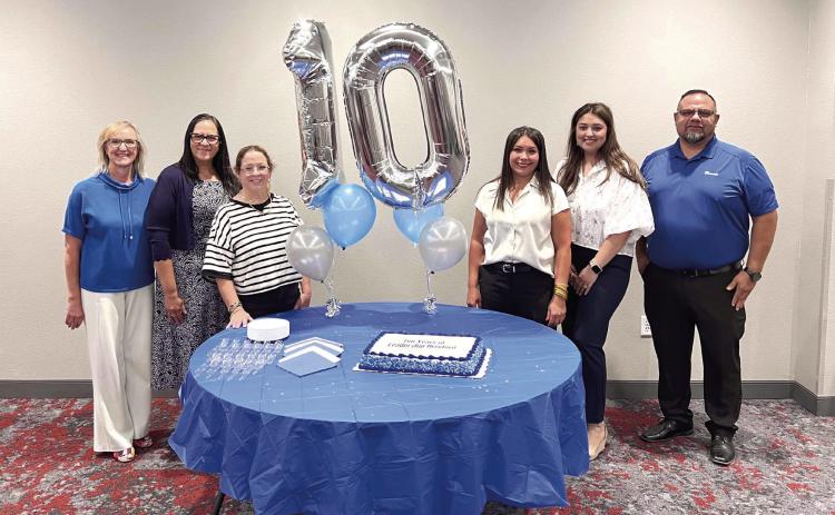 Pictured from left are Leadership Hereford Director – Cherry Laws; Board Members – Dolores Arambula, Tamara Mimms, Stephanie Alonzo, Yasmin Herrera, and Benny Gonzales.