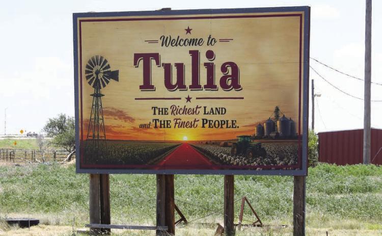 Thanks to the Tulia Chamber of Commerce the new Tulia sign at the north exit to Tulia has been placed just in time for Picnic!