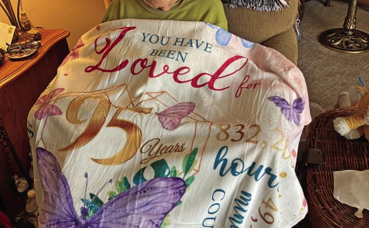 Long time Tulia resident celebrated her 95thh birthday with friends and family. Her sons and their wives, Danny and Cynthia, and Barry and Felicity, came home to help her celebrate.